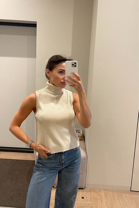 Стильний брендовий гольф балдон без рукавів S