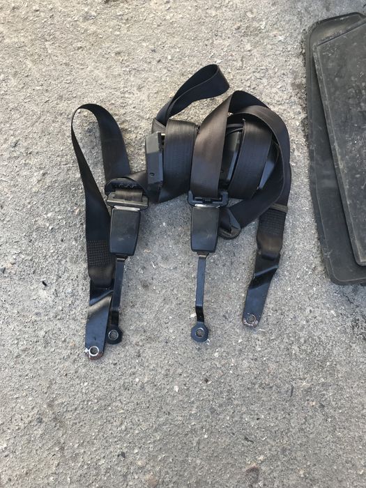 Продам ремни безопасности ваз 2110, 2107 передние