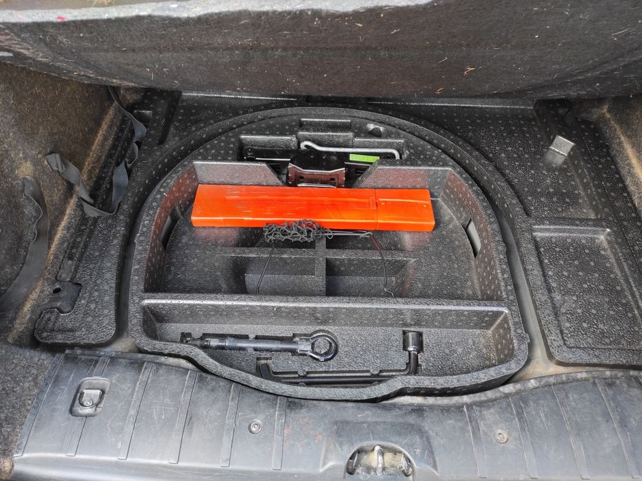 Продам автомобиль Pegeout 207sw