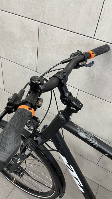 KTM Avenza Disc 27 rower trekkingowy koła 28” rama XL 60 cm