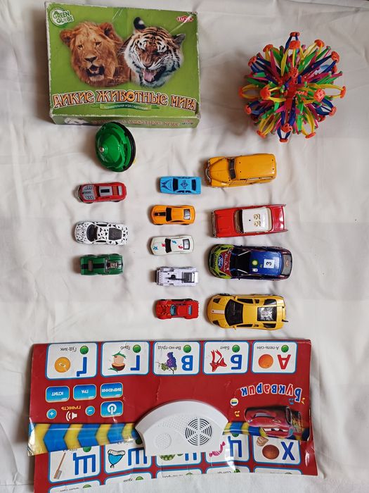 Всі іграшки одним лотом 16шт