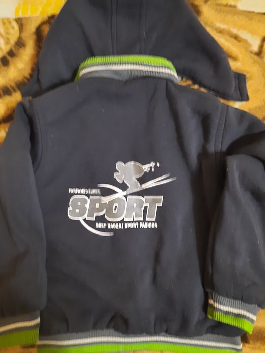 Курточка демісезонна, двостороння зріст 116 см