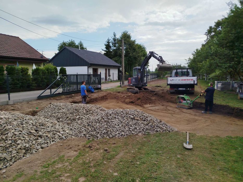 Roboty ziemne, usługi koparką 4t, rozbiórki obiektów budowlanych