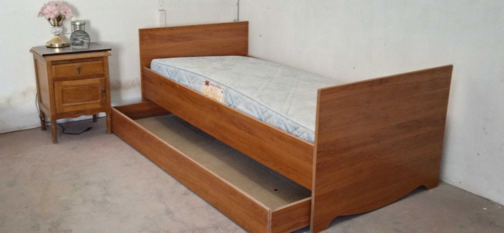 Vendo cama de solteiro