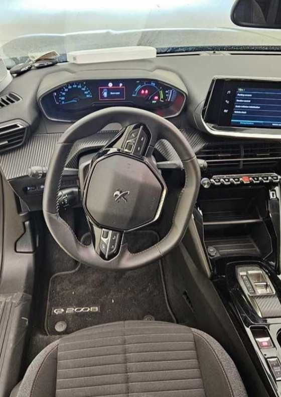 Aluguel de Viatura elétrica TVDE (PEUGEOT E-2008)