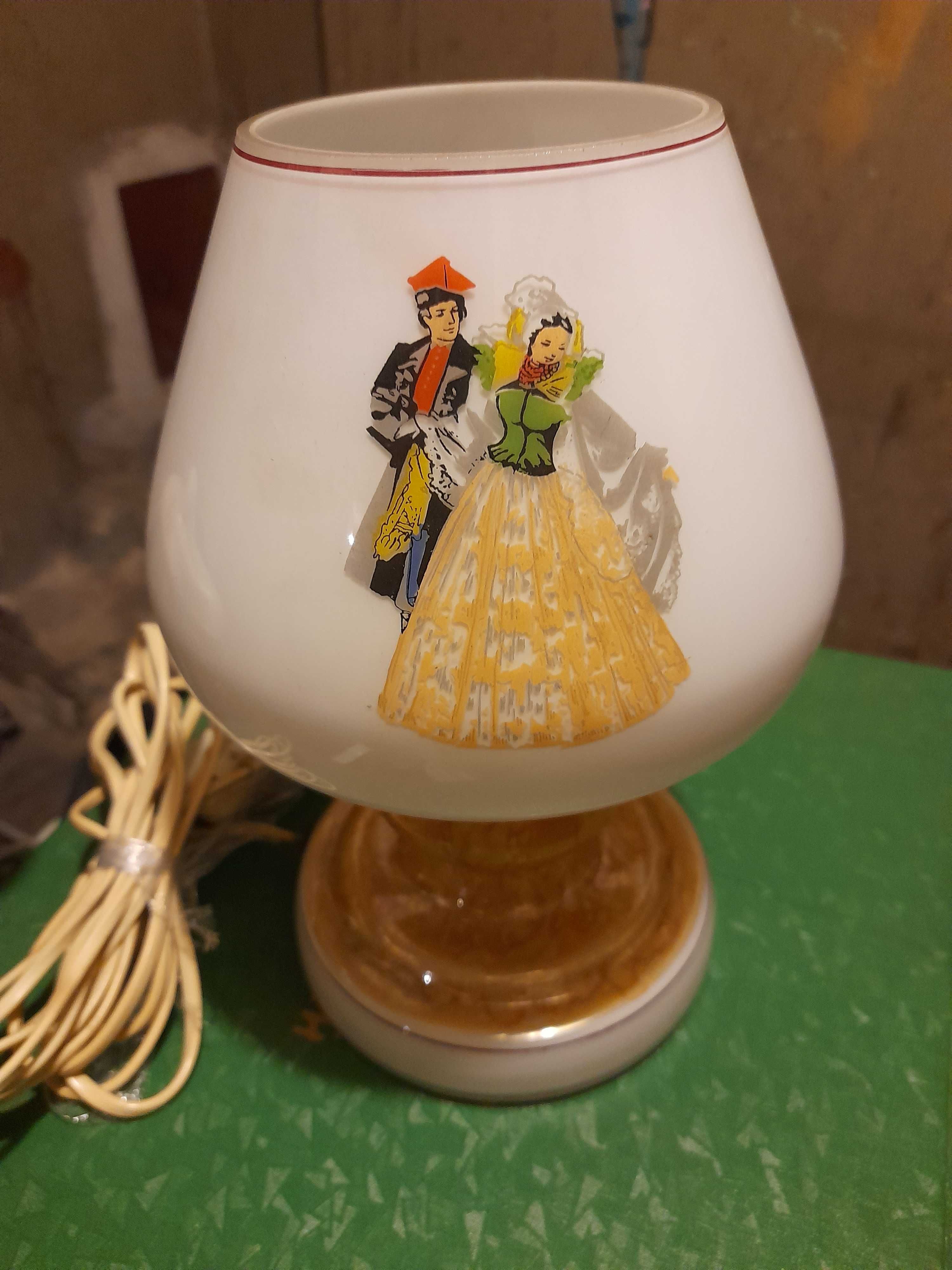 Lampka nocna klosz szklany