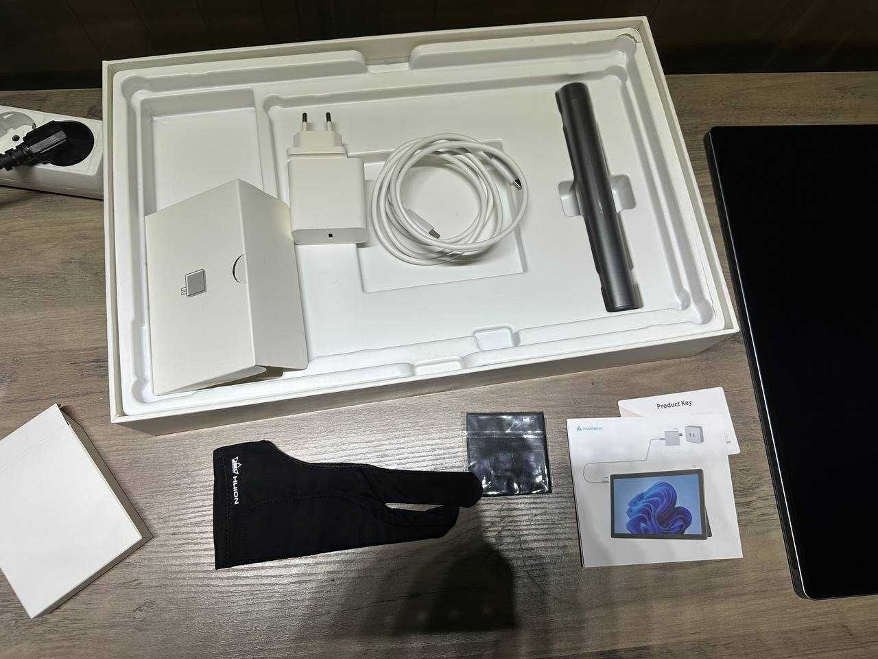 Huion Kamvas Studio 16