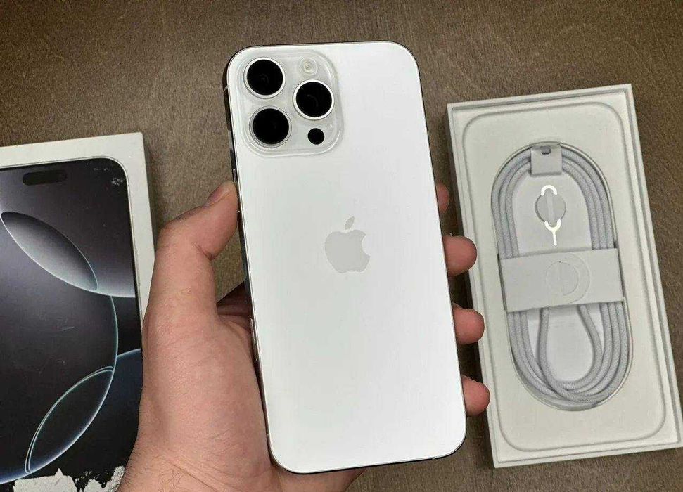 iPhone 16 Pro Max, 256 ГБ