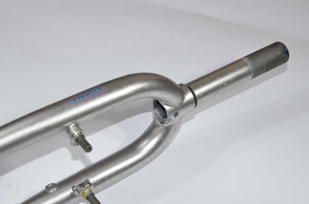 Widelec rowerowy mtb GIANT retro gwint 1 1/8" koło 26'' V stal HITEN