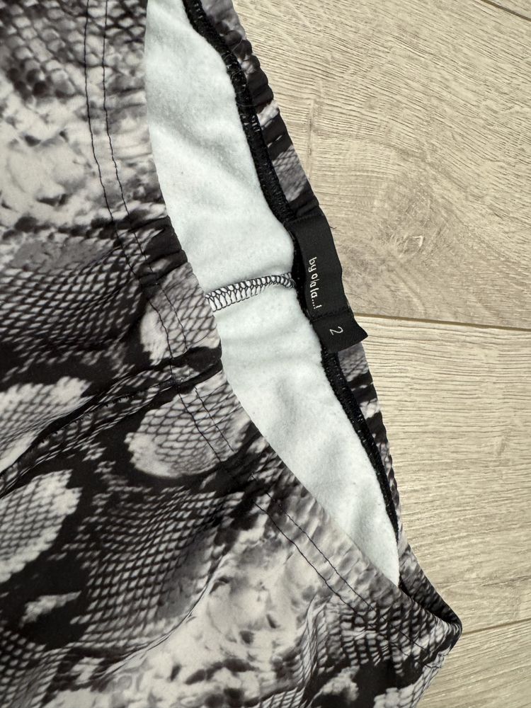 Legginsy wężowe ocieplane szare by o la la uni S-L