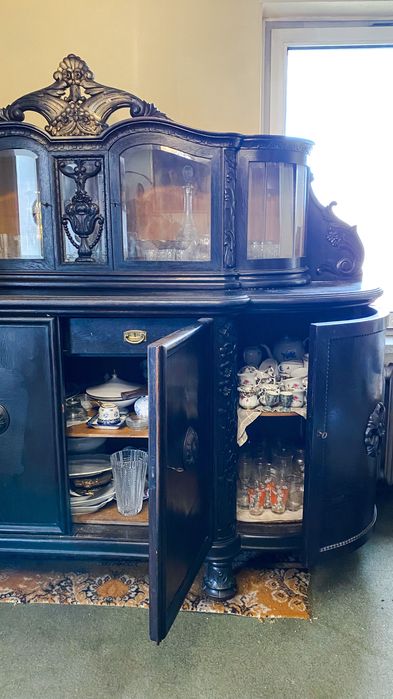 Duzy kredens dębowy przedwojenny antyk