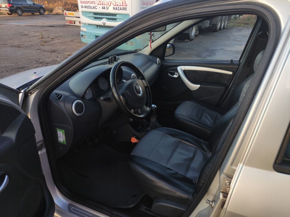 Dacia Logan MCV 1.6 (газ/бензин), 2009 рік