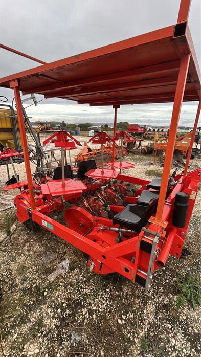 Máquina plantar cebolas