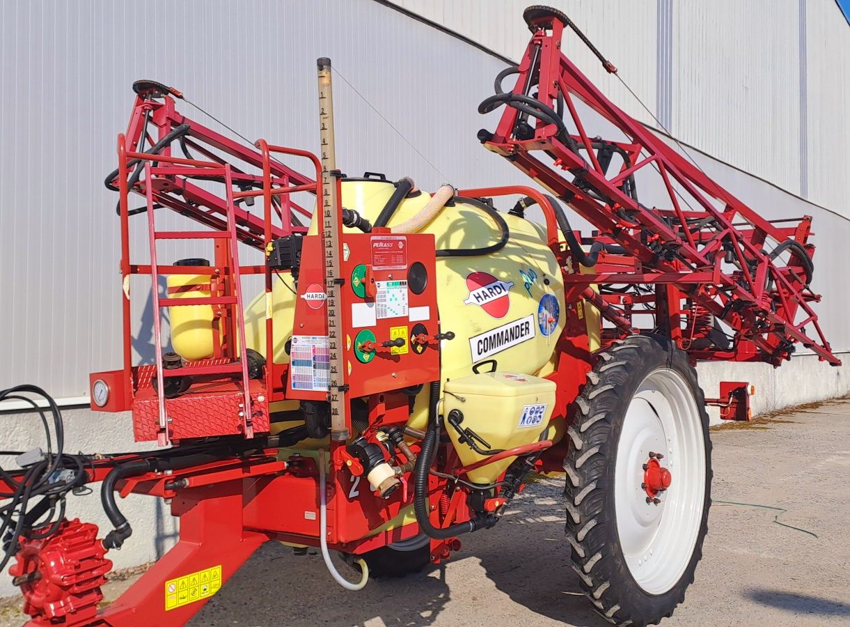Opryskiwacz Hardi Commander 18m 2800L Hamulce pneumatyczne