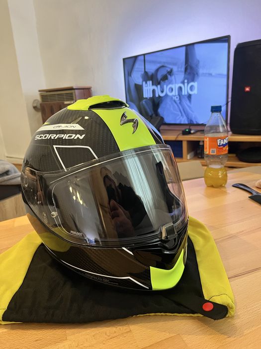 Kask scorpion exo 1400 air Carbon rozmiar  xs