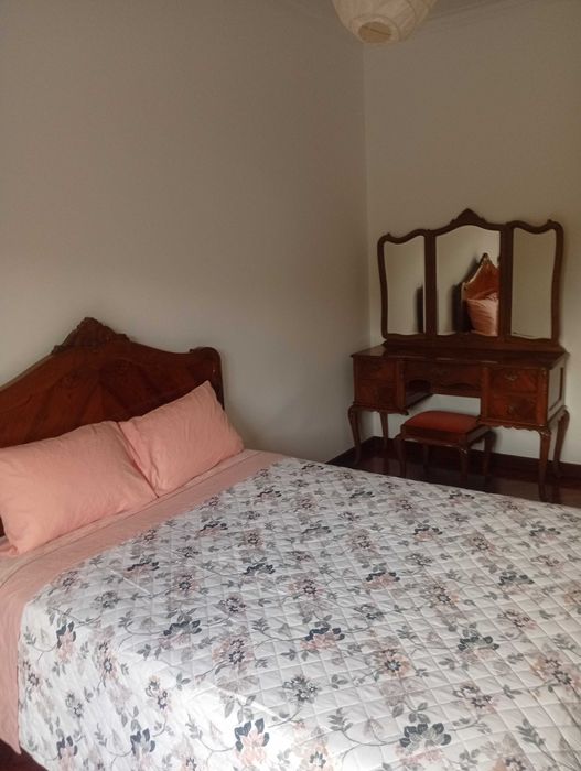 Quarto para arrendamento mensal