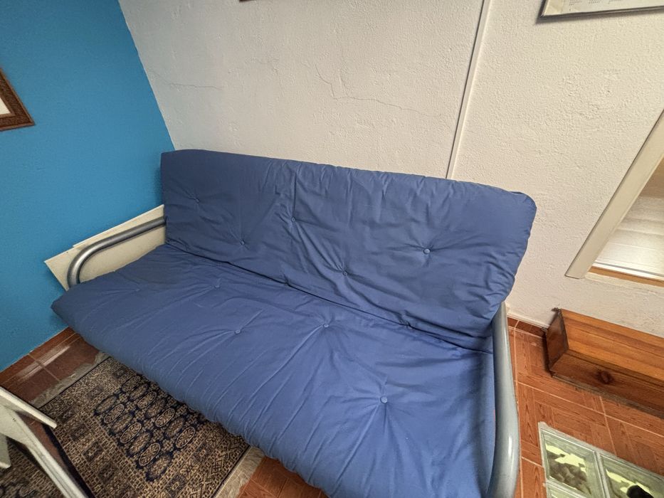 Vendo sofa cama em muito estado de conservação