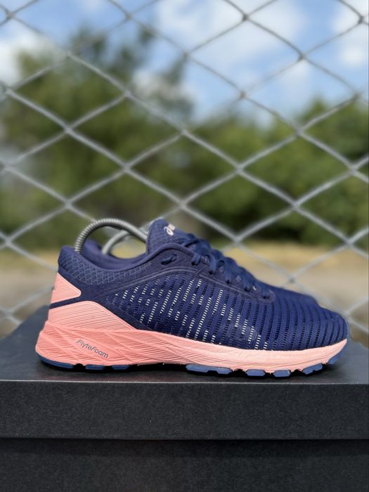 Asics кроссовки оригинал размер 39 асикс dynaflyte