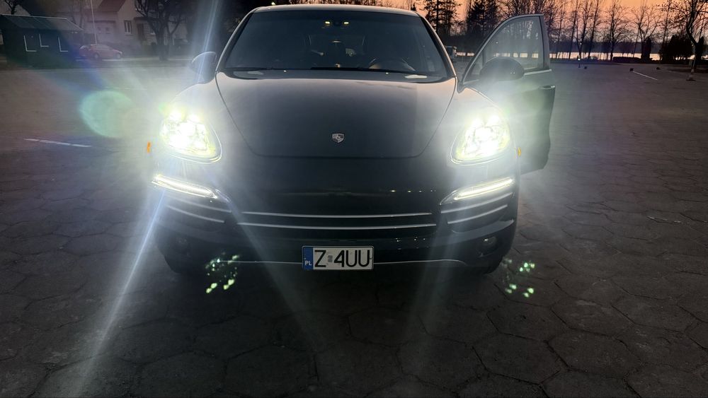 Porsche Cayenne 3.6 Platinum Edition bez pneumatyki
