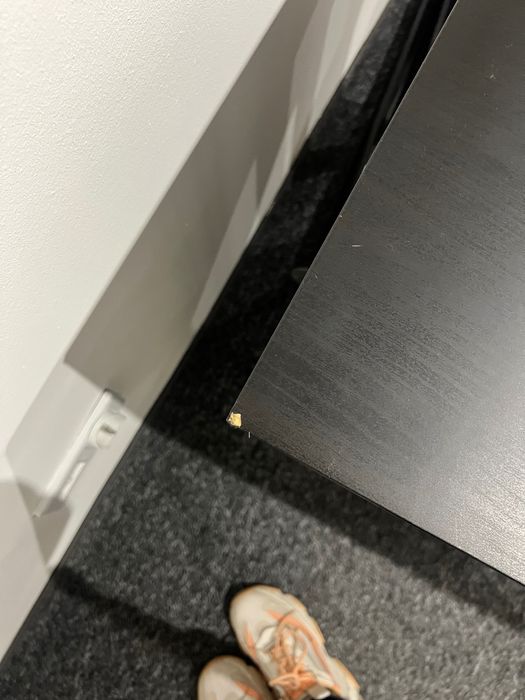 Czarne biurko/stół z regulowaną wysokością