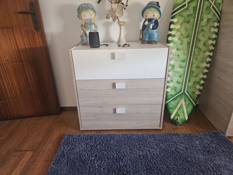 Mobilia de quarto quase nova, pouco uso.