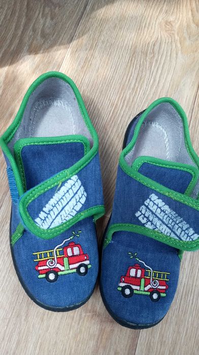 дитячі  тапки  для садочку