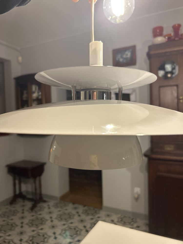 Piękna lampa UFO