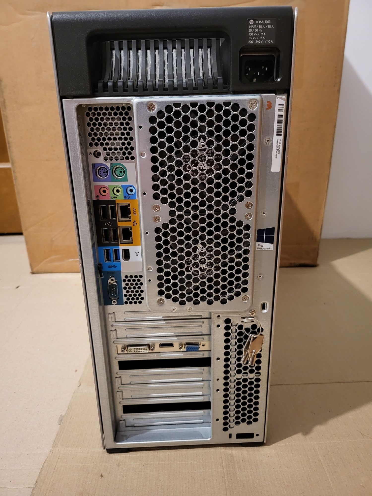 HP Z820 Workstation серверний комп'ютер