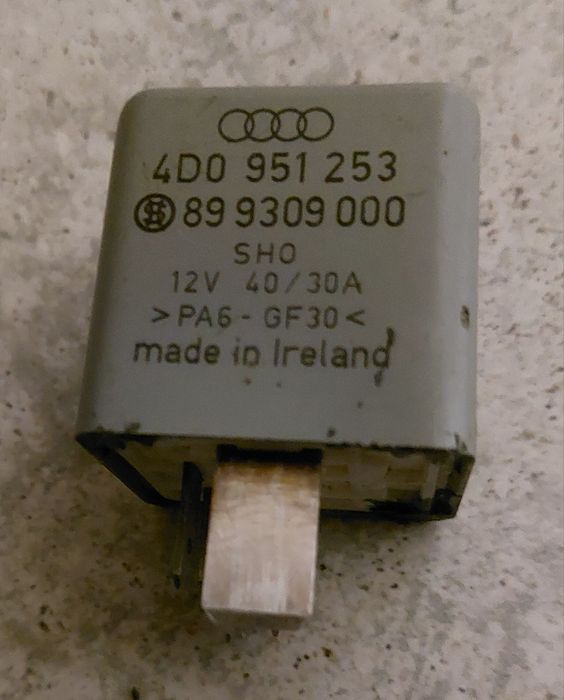 Реллє паливного насоса AUDI