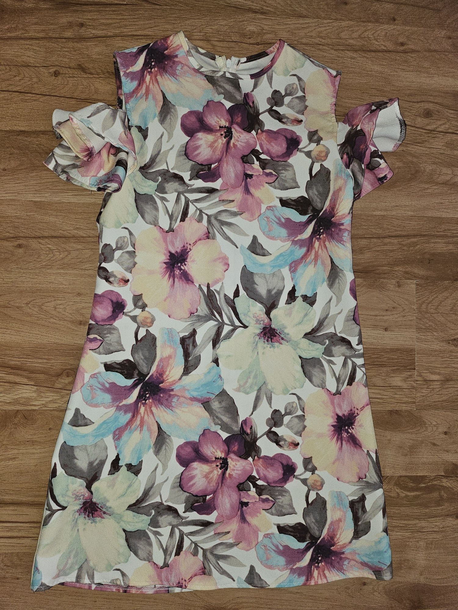 Sukienka w kwiaty