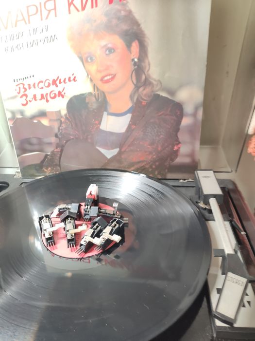 Робочі головки звукознімача п'єзоелектричні ГЗП-301С ГЗКУ-631Р, голки