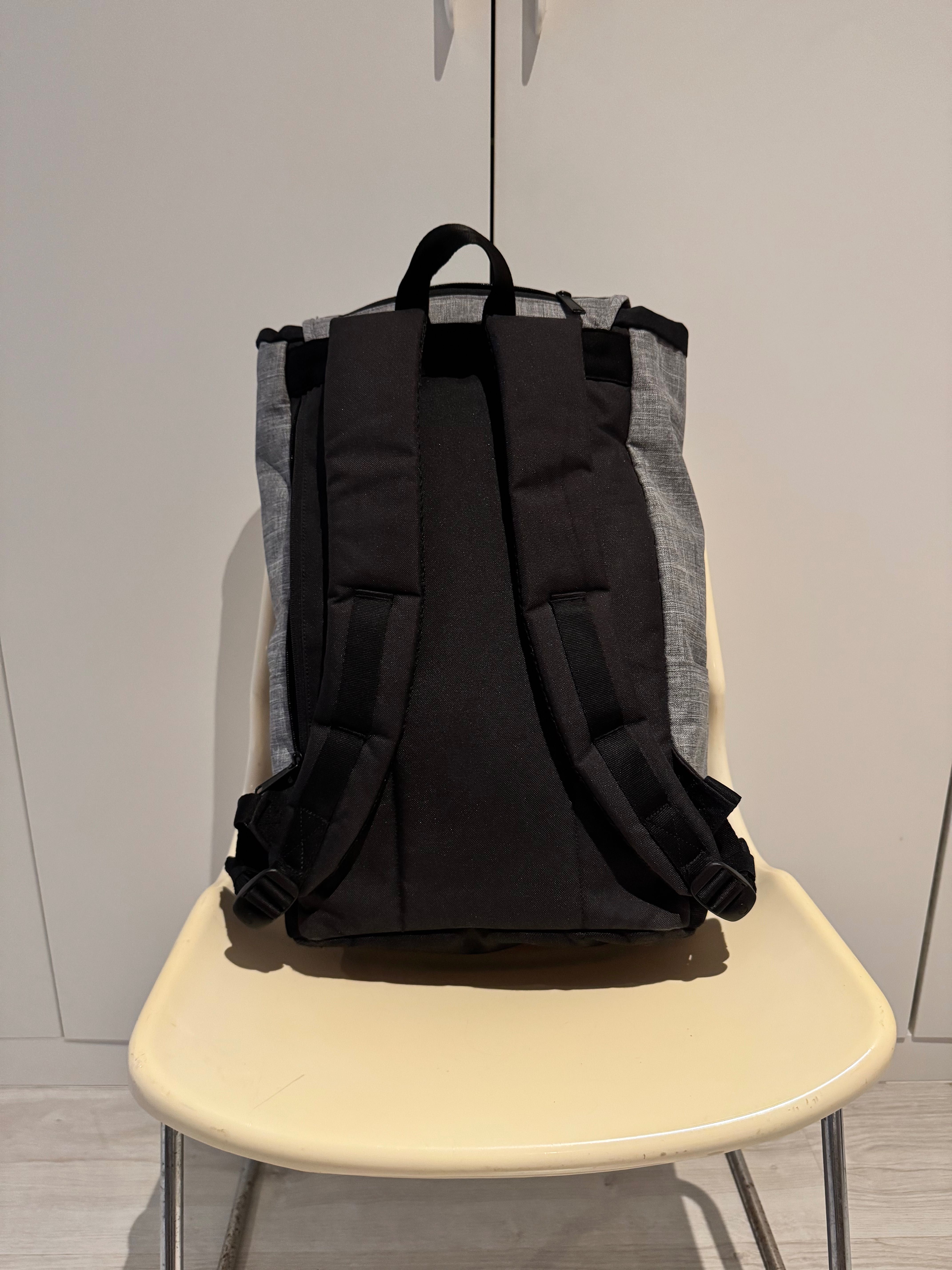 Mochila Herschel Little America Pro Original