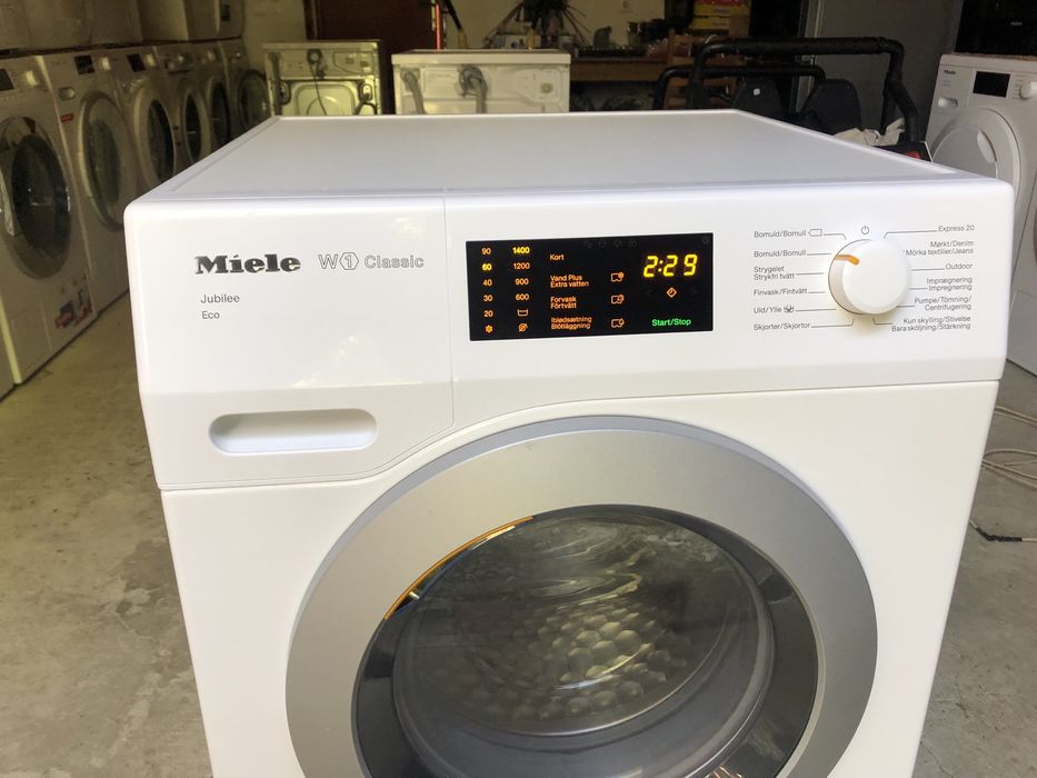 Пральна машина Miele WDB 035