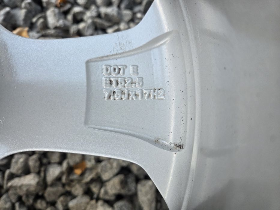 Диски 17 Ford 5 108 235 55 17 Nokian