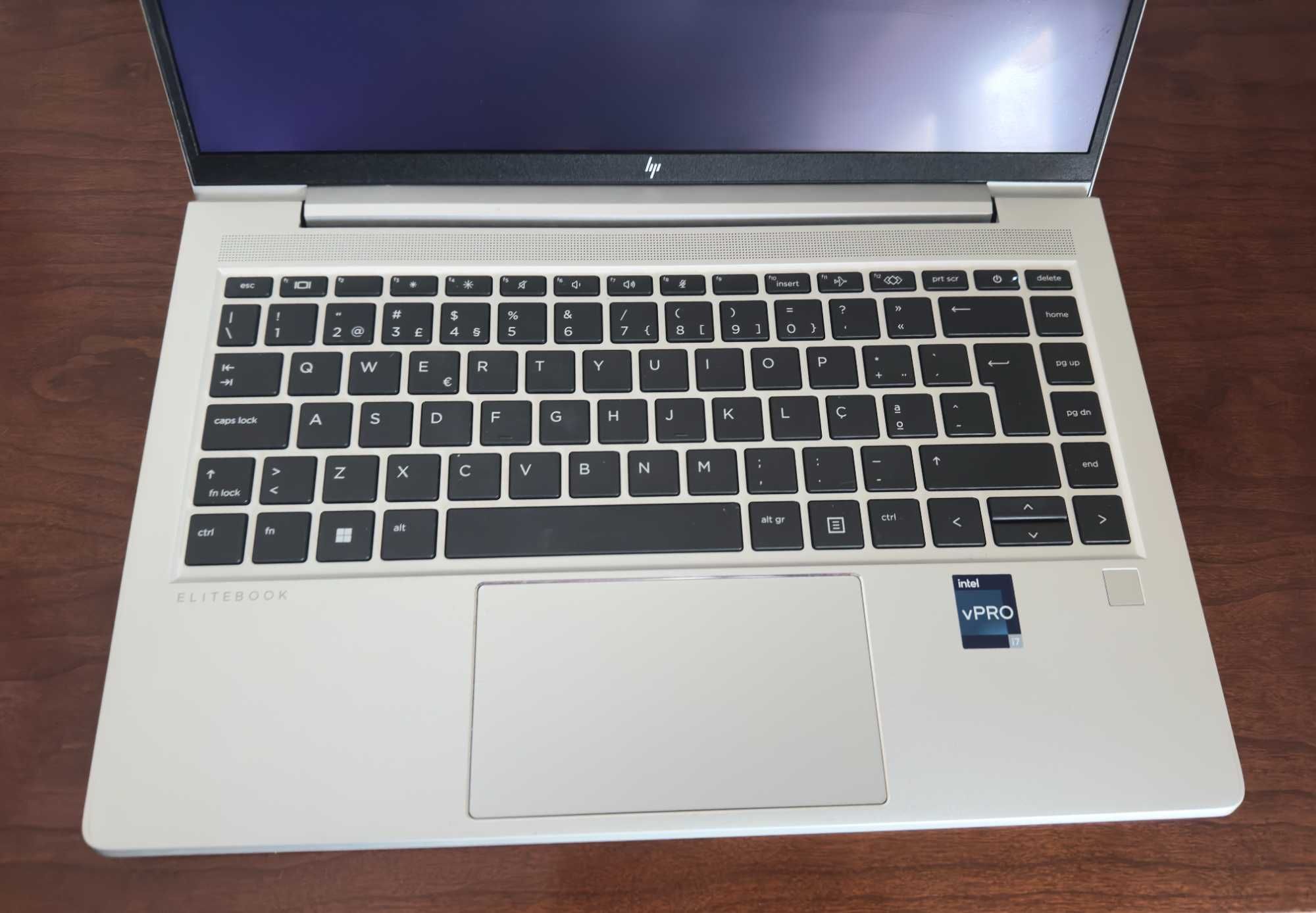 HP Elitebook 640 G9 c/Ecran Tactil/i7-1265u/32Gb Ram/Ssd 1TB/Garantia