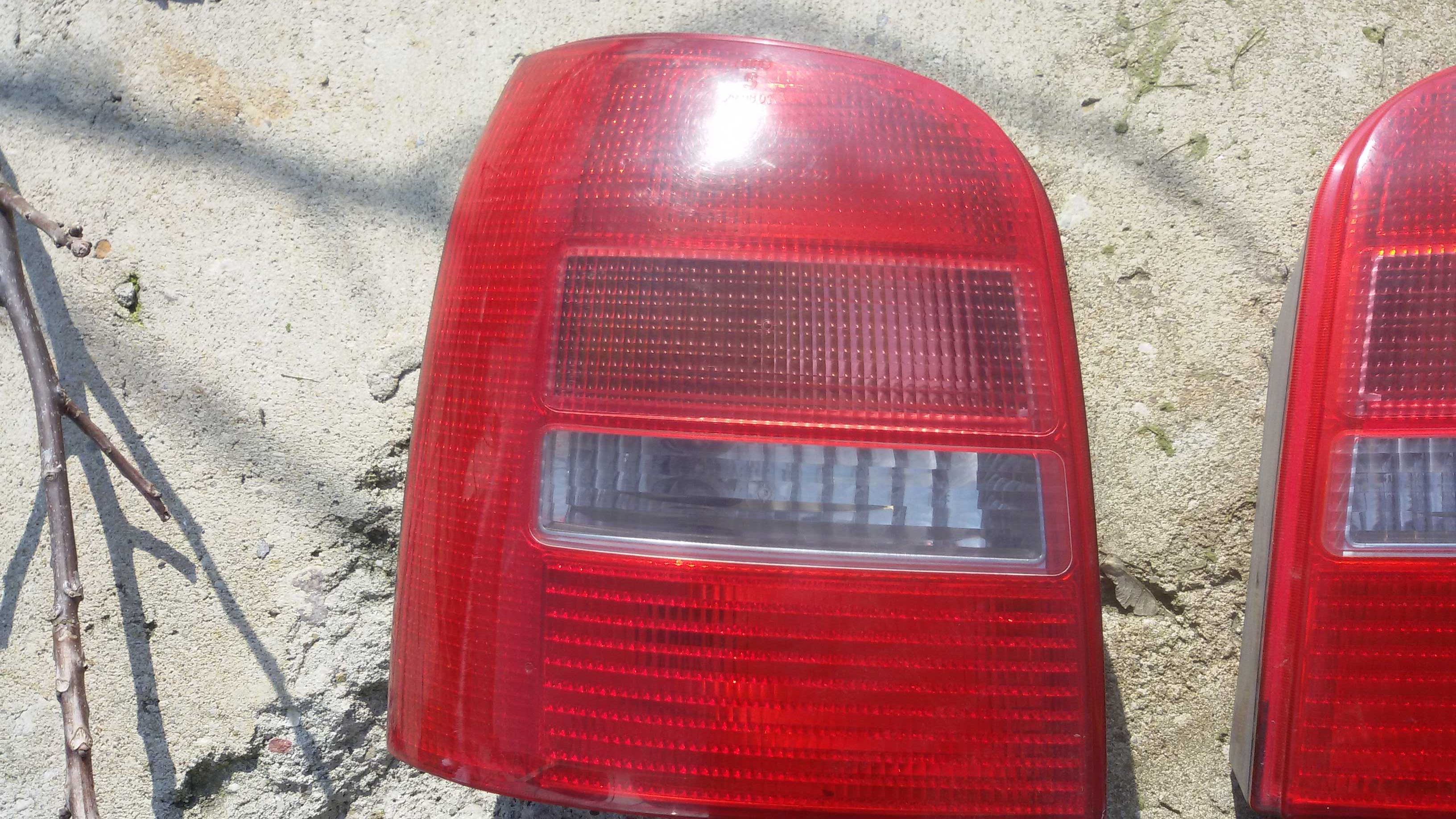 Lampy tylne Audi a4b5 kombi lift