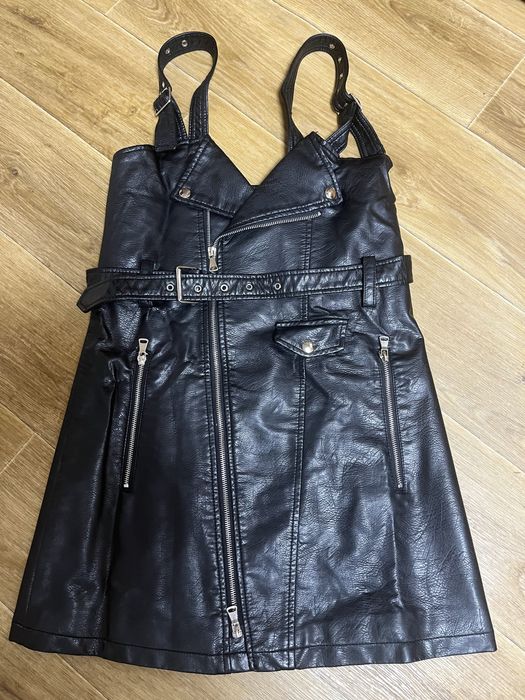 Кожаный сарафан очень стильный и качественный