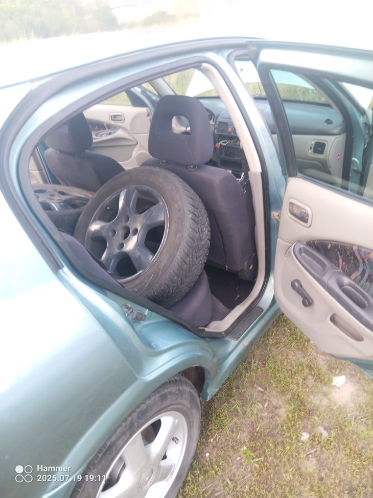 Nissan Almera n16 1.8