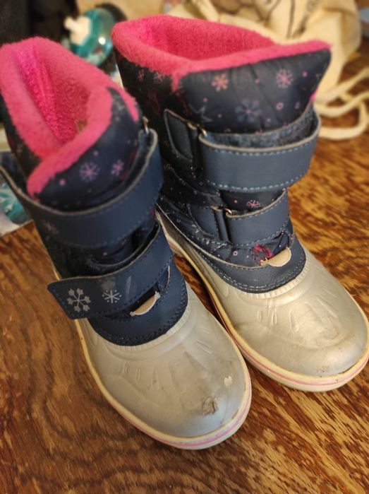 Buty dla dziewczynek zimowe