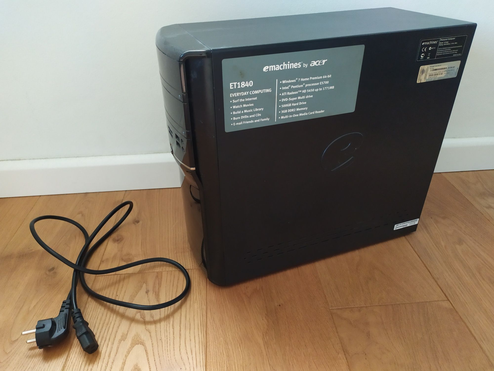 Komputer PC 4GB RAM 512GB HDD + GPU