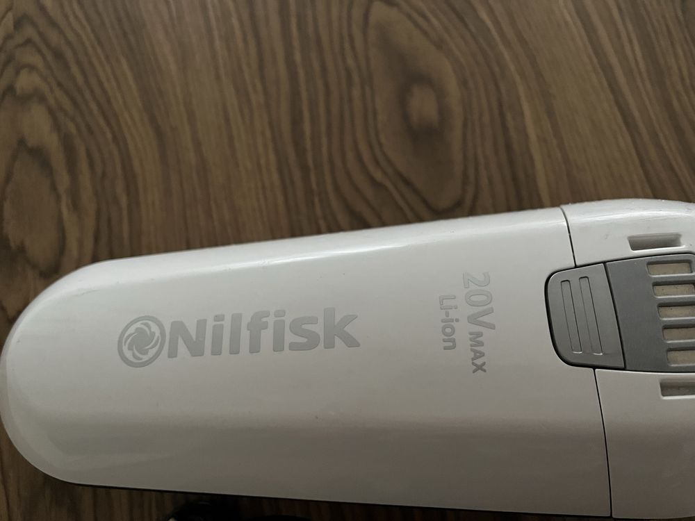 Aspirador portatil Nilfisk 20v