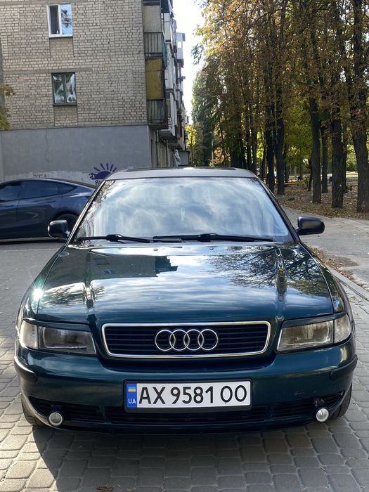 Audi A4B5 1.6 г/б НЕ КРАШЕНА