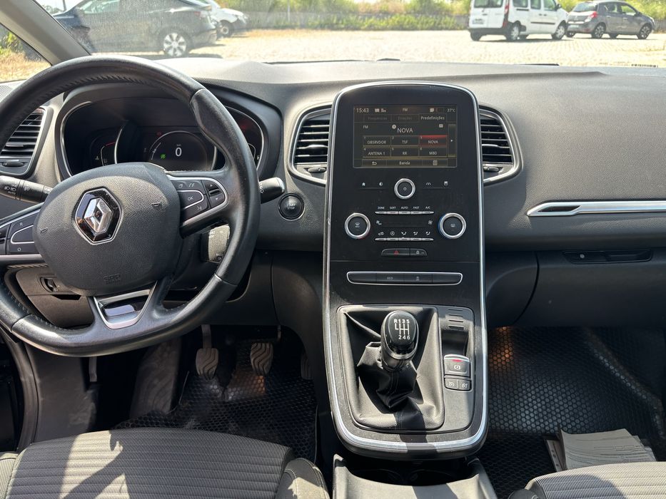 Renault Grand Scenic 1.5 dCi 7 lugares