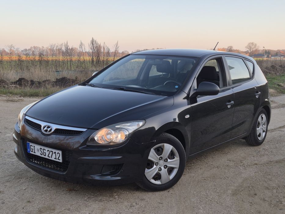 Hyundai i30 1.4 Benzyna 109KM 2009r 5 drzwiowy Hatchback