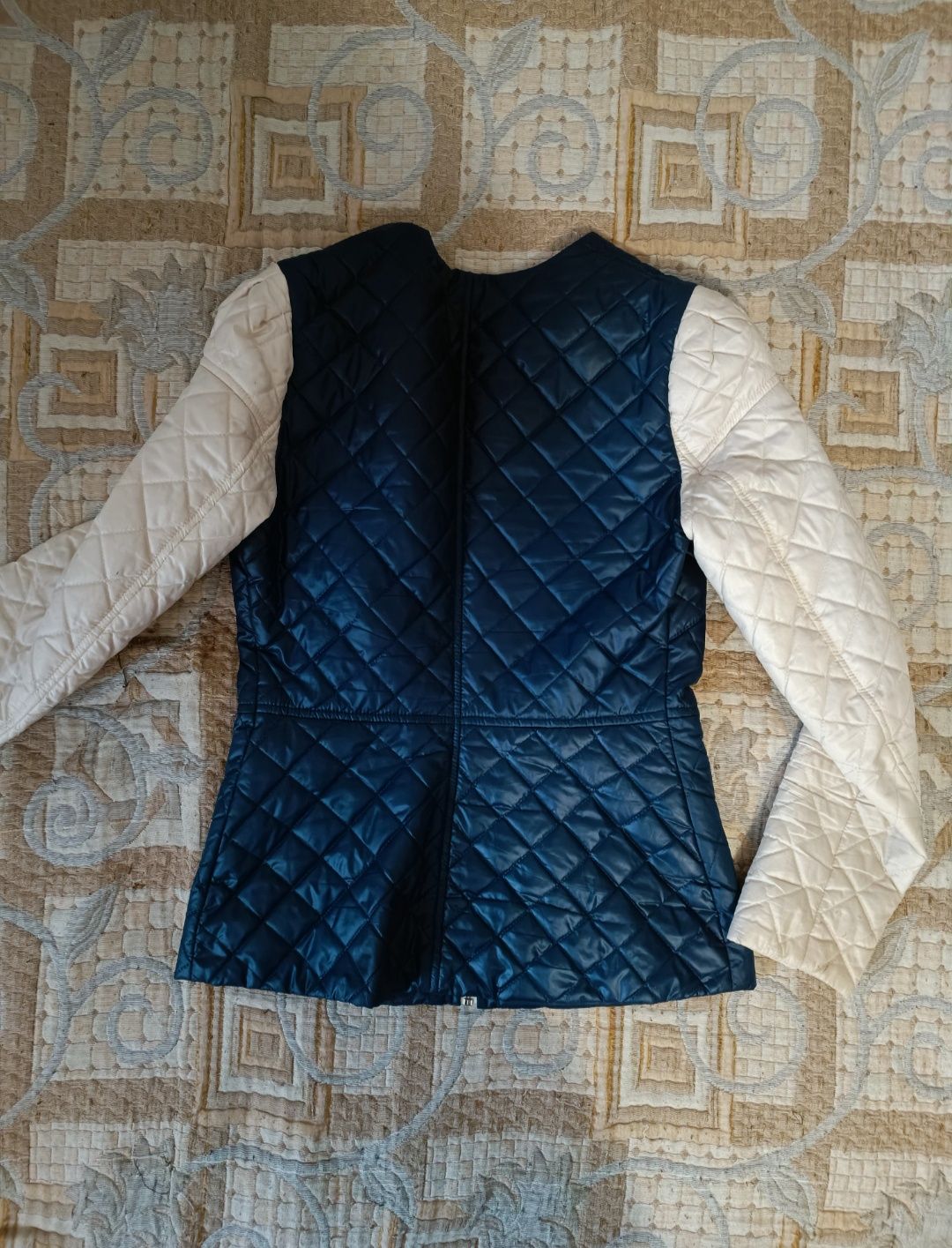 Лёгкая куртка- пиджак 44 размера