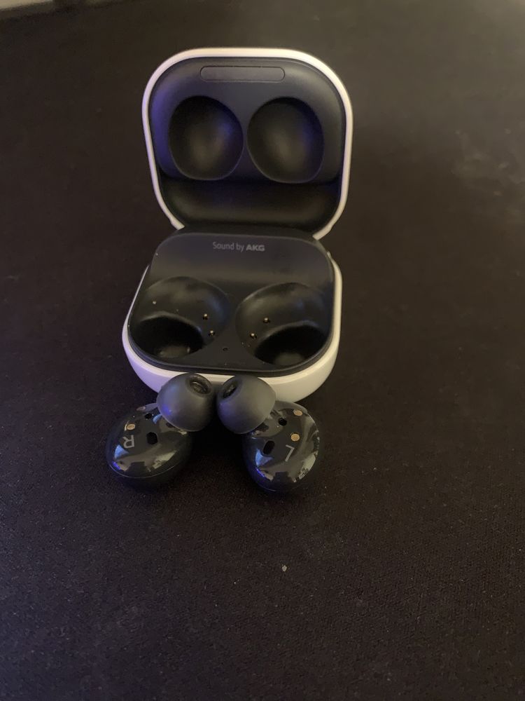 Słuchawki galaxy buds /