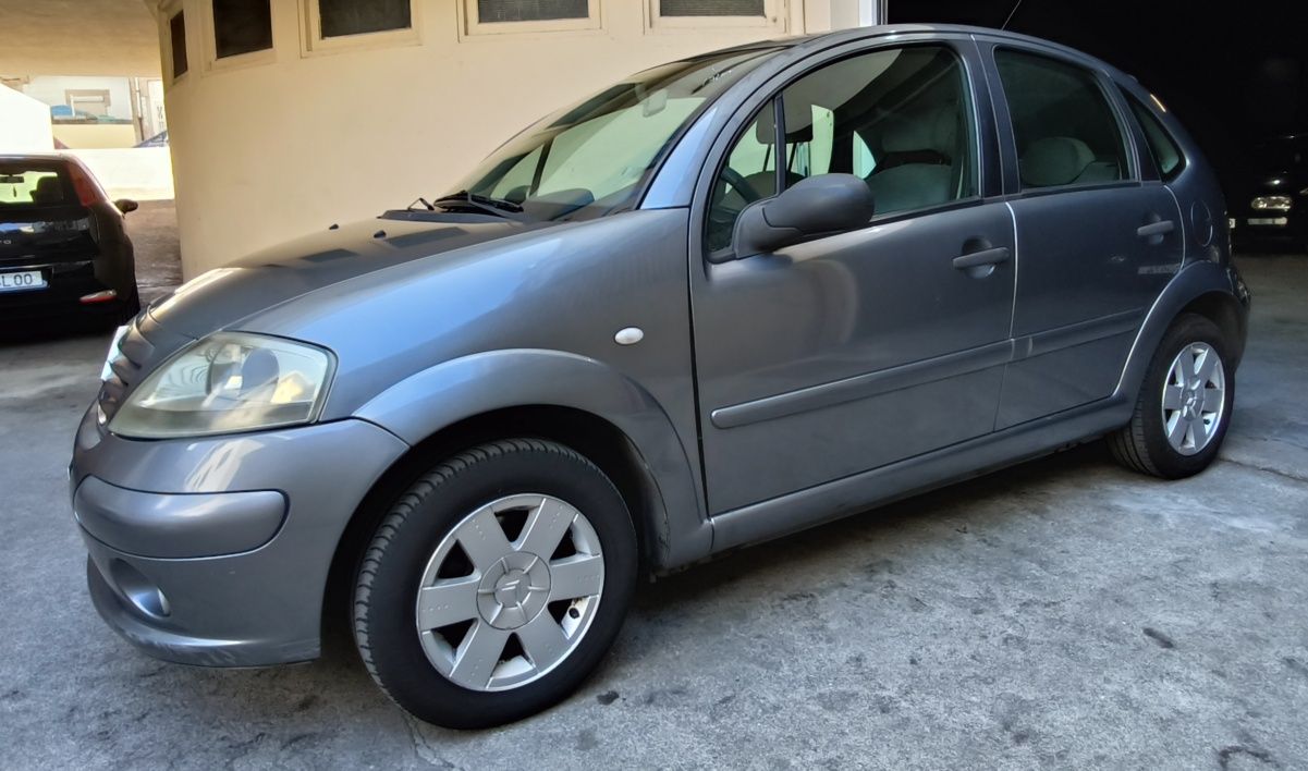 Citroen C3 1.1SX ano 2004 apenas 200 mil kms