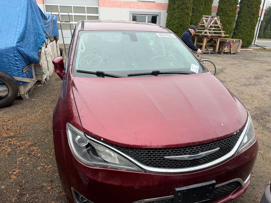 Chrysler Pacifica Pacifica 2018/ Mały przebieg auto w Kraju