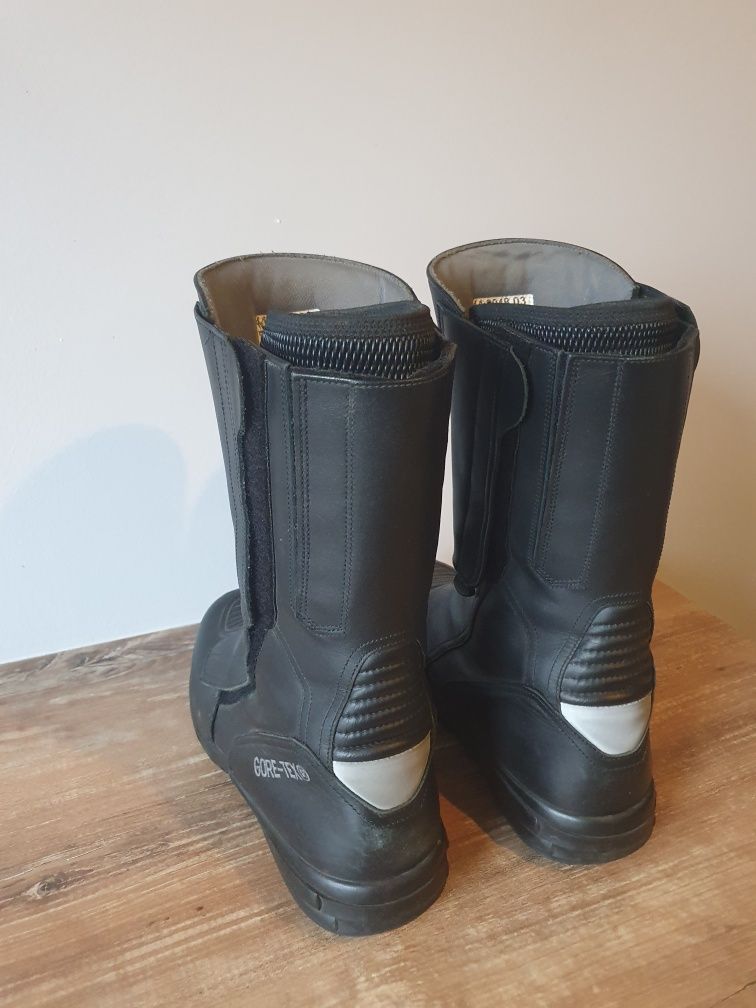 Buty DAYTONA TRAVEL STAR GTX rozm. 44
ROZ.43 CZARNE

Witaj na Olimpie