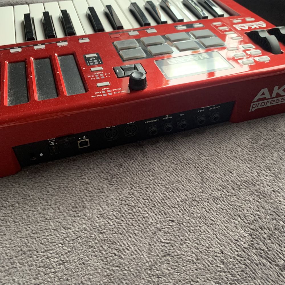 Midi - клавіатура AKAI Professional MAX 25 фортепіано синтезатор